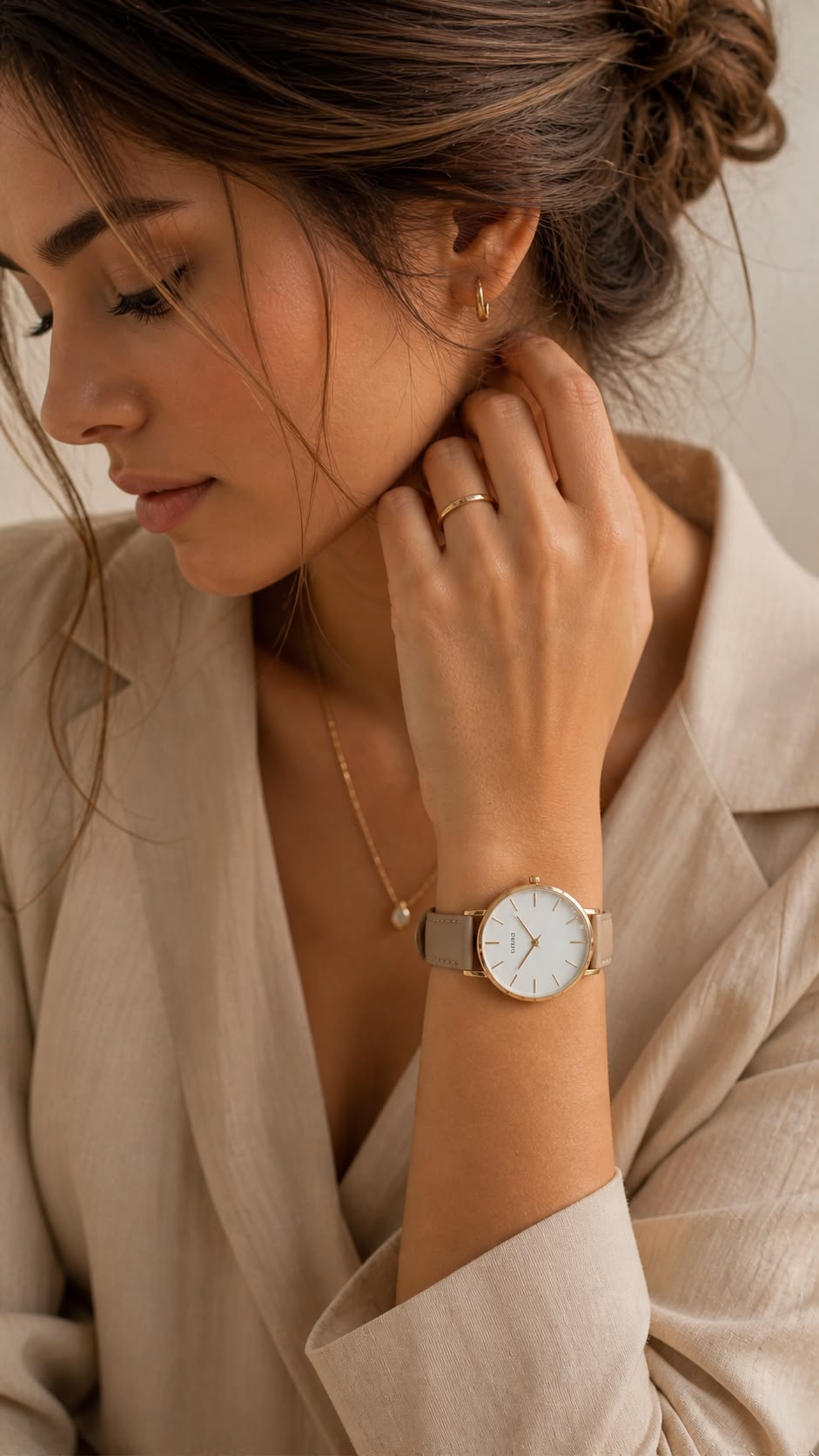 Elegant Minimalist Watch Lifestyle Portrait Genflow template preview