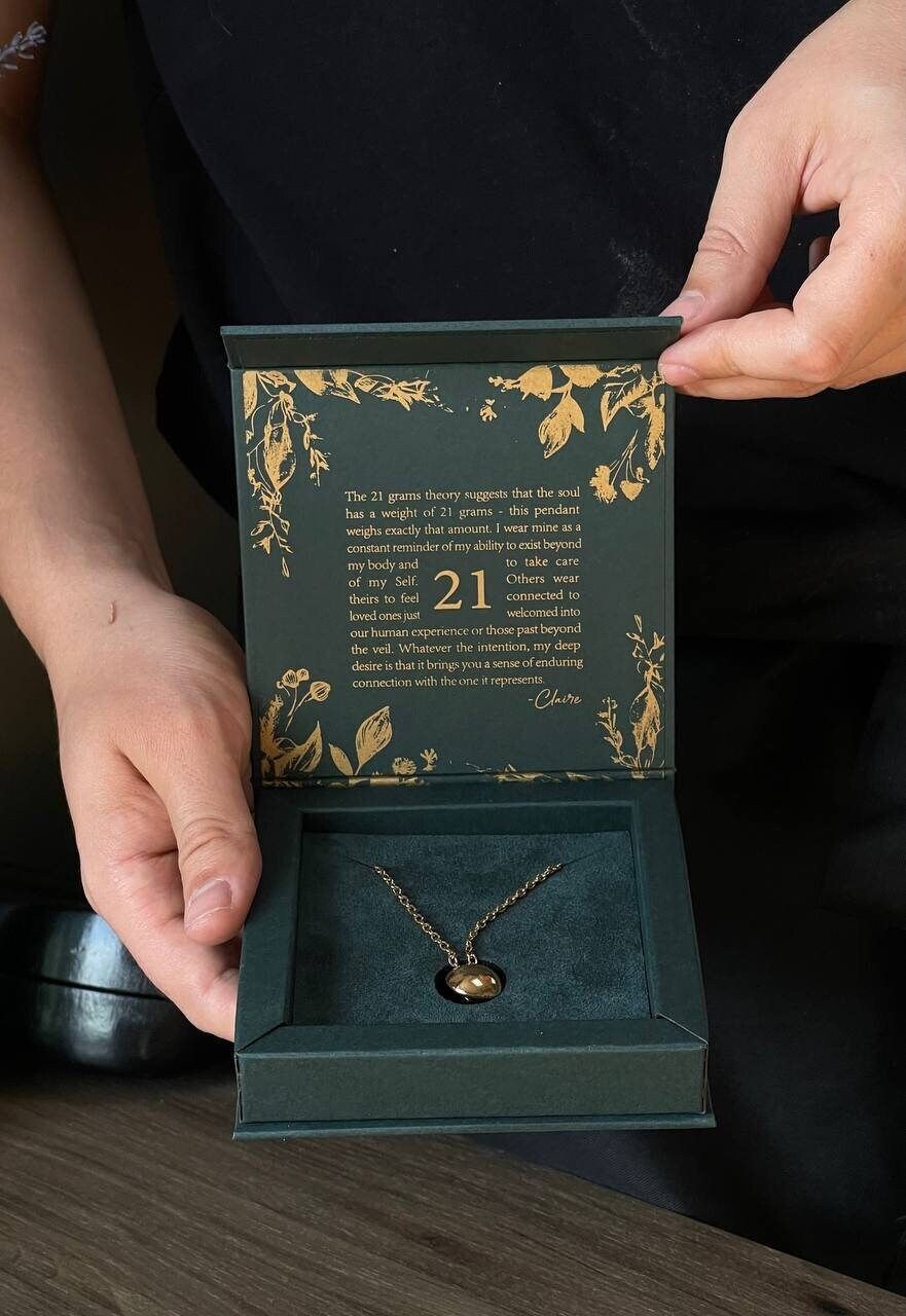 Elegant Memorial Pendant Gift Box Genflow template preview