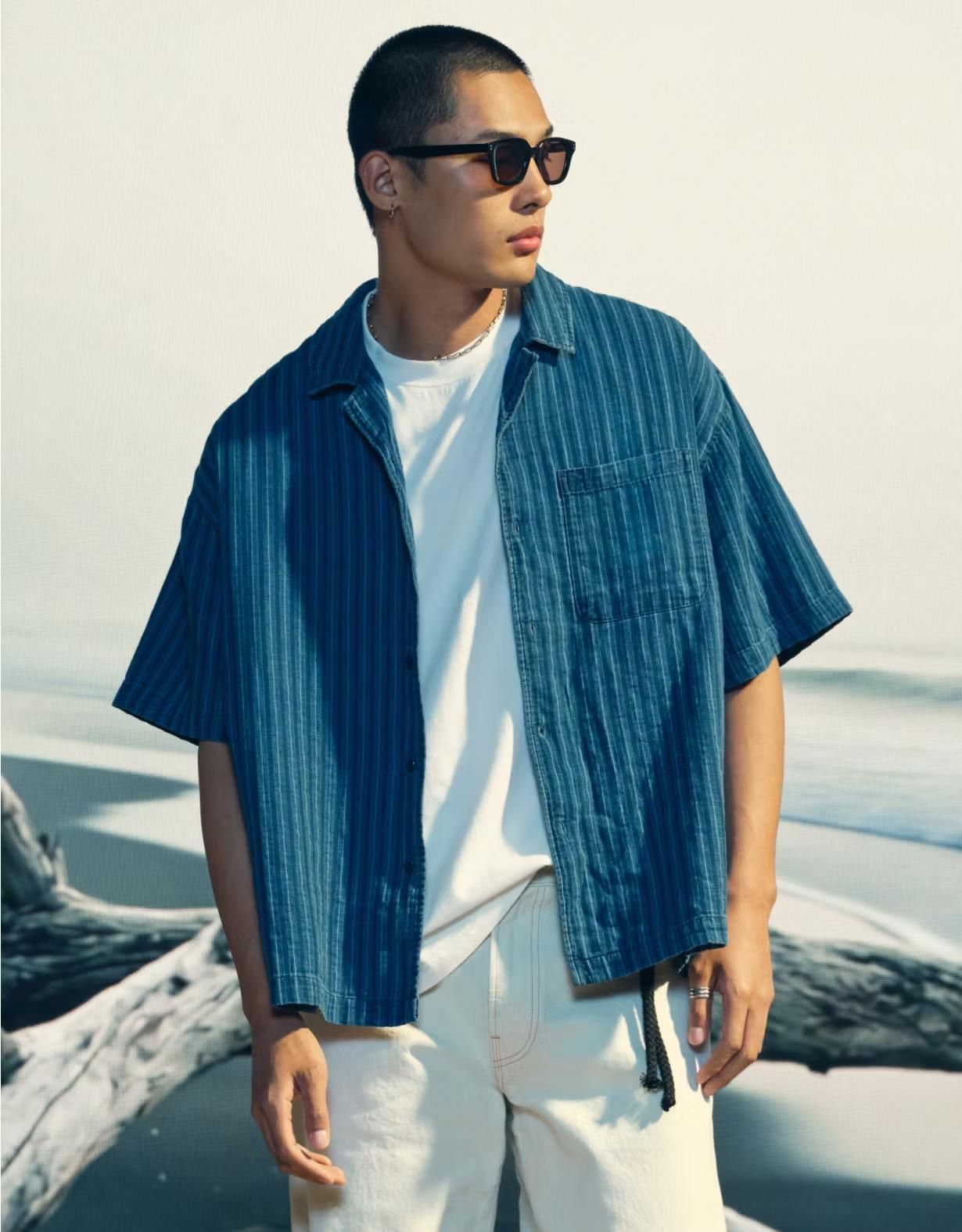 Coastal Casual Menswear Editorial Genflow template preview