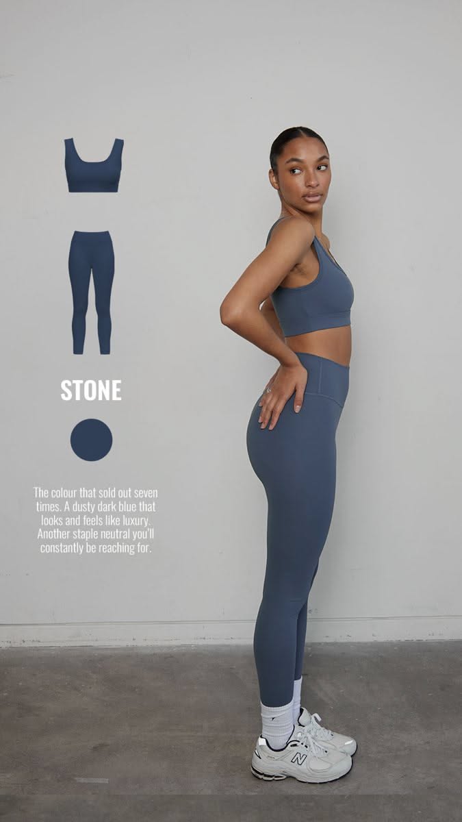 AZUR GIFT GUIDE - Matching Set In The Colour Stone 🧵 Creative Design Generator Genflow テンプレートプレビュー