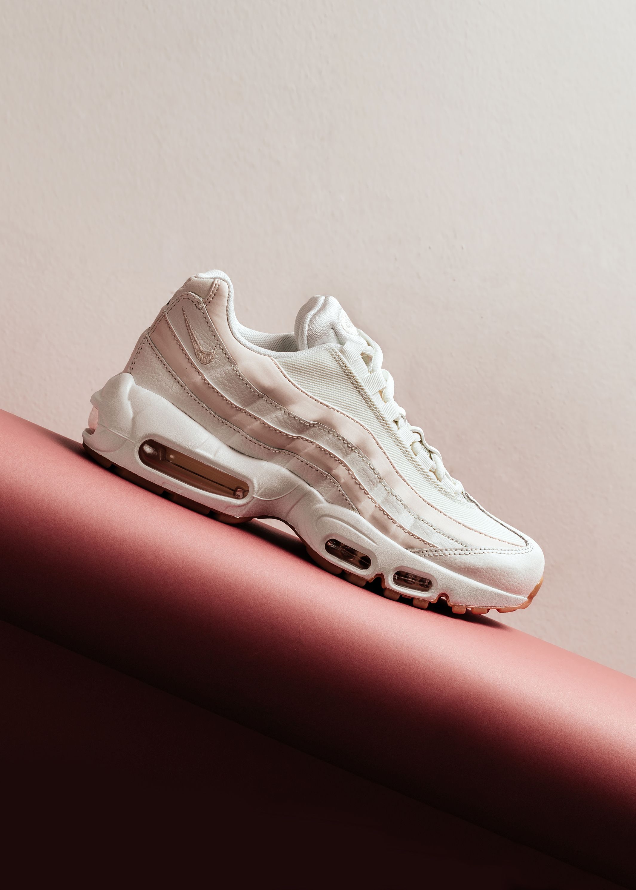 Sport Footwear Photography 0101 Creative Design Generator Genflow 模板预览