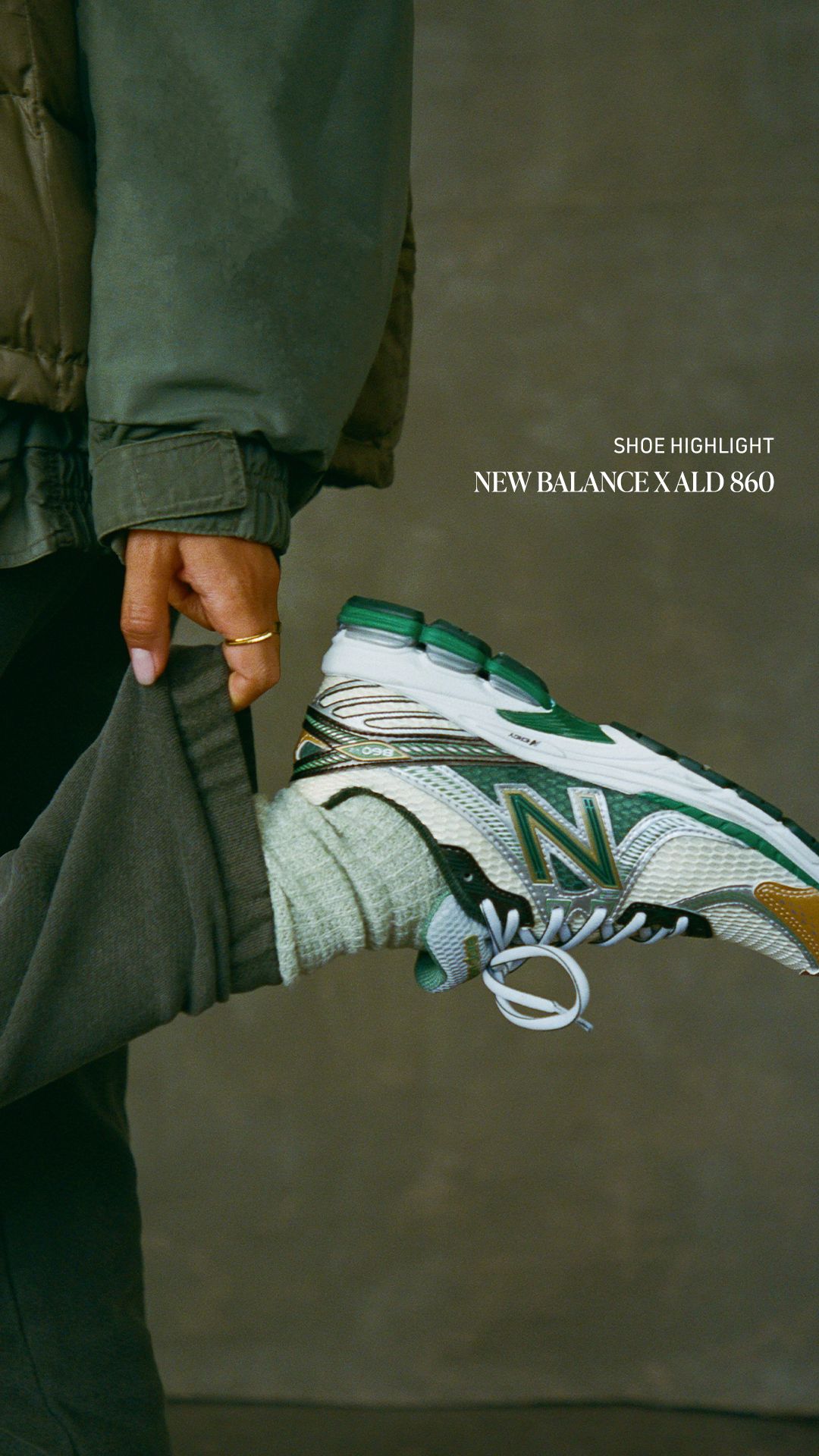 Fall Sneaker Highlight Creative Design Generator Genflow テンプレートプレビュー