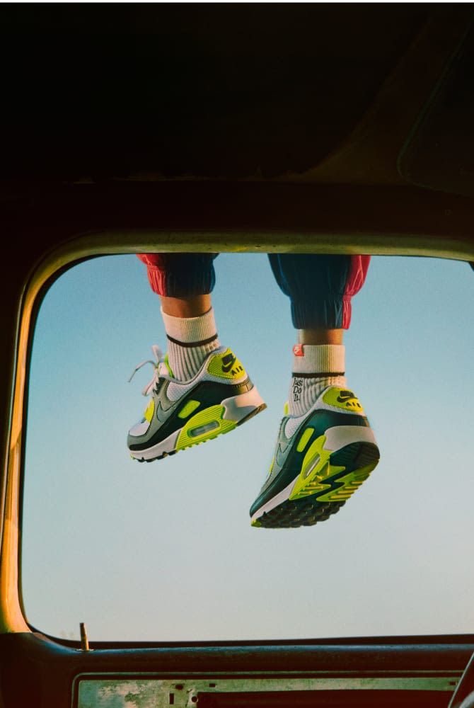 Sport Footwear Photography 0170 Creative Design Generator Genflow テンプレートプレビュー
