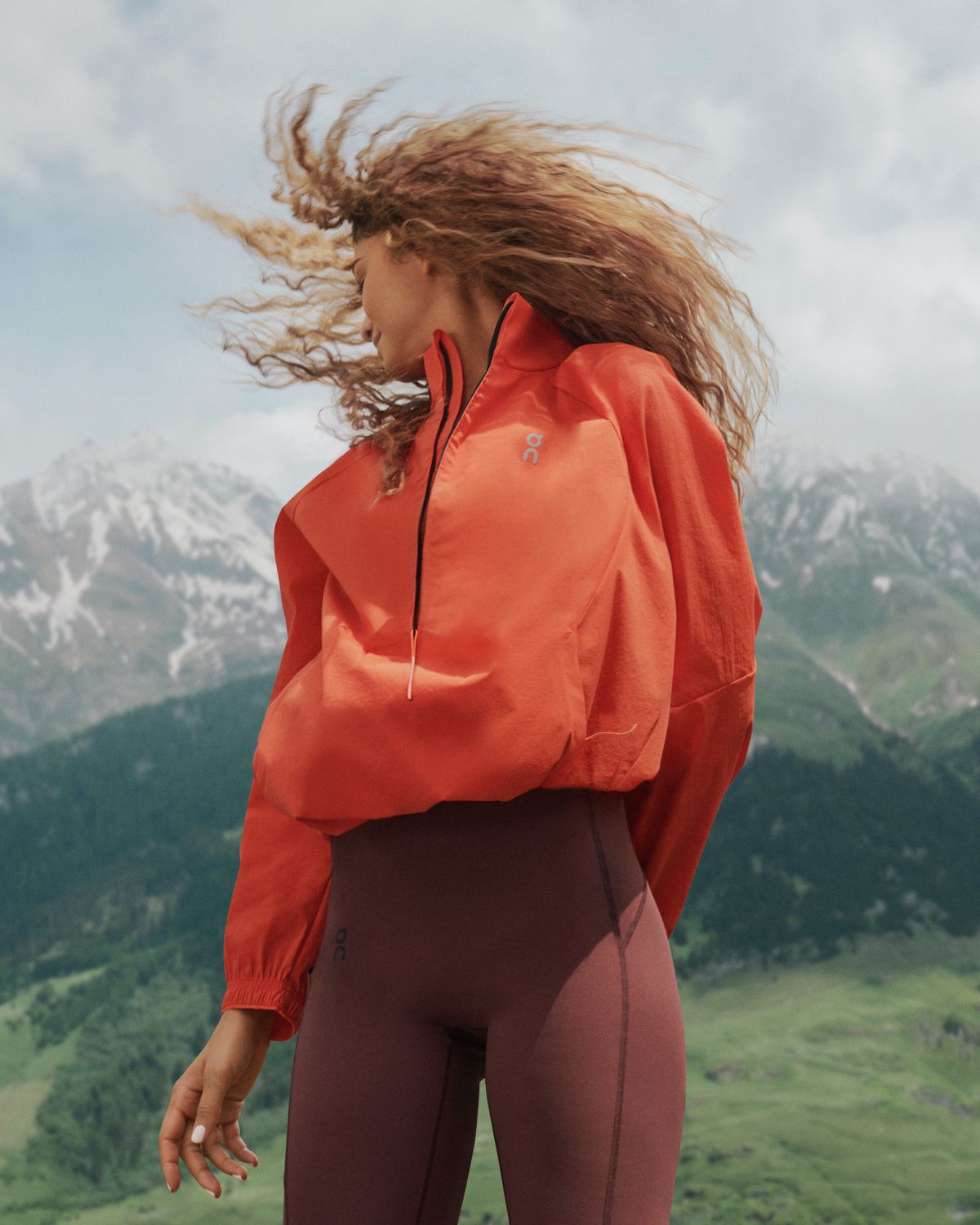 All-day ½ Zip Jacket: Lightweight & Water-repellent | On Creative Design Generator Genflow テンプレートプレビュー