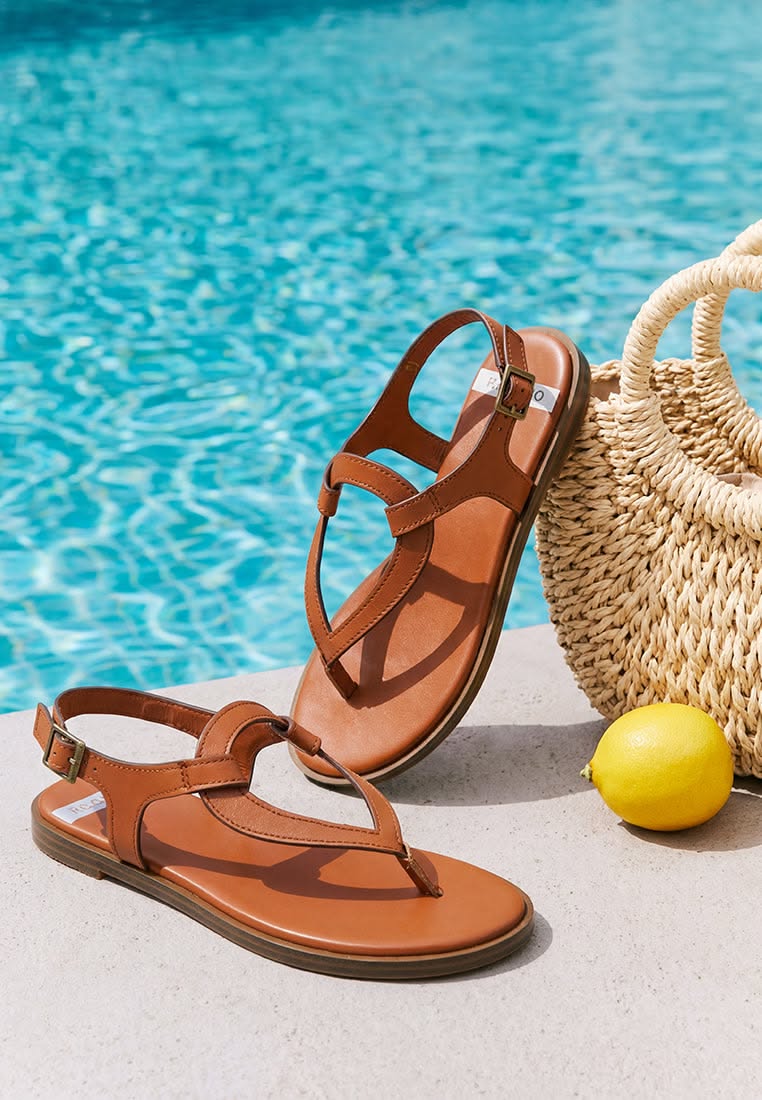 Summer Sandal Photo 0047 Creative Design Generator Genflow template preview