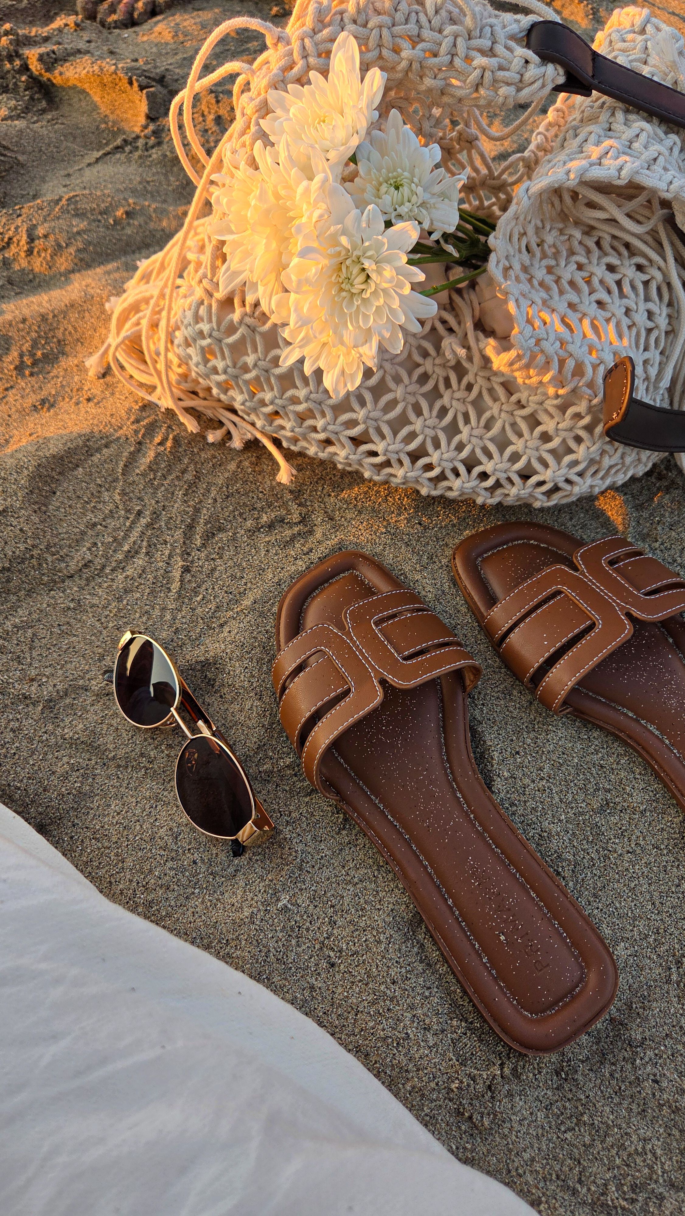 Summer Sandal Photo 0127 Creative Design Generator Genflow template preview
