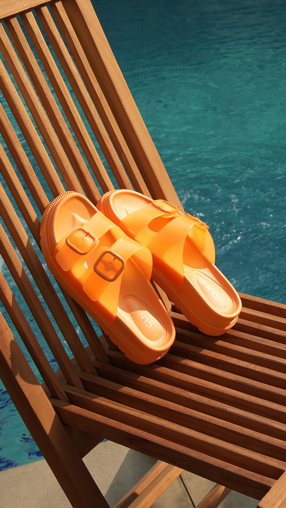 Summer Sandal Photo 0178 Creative Design Generator Genflow テンプレートプレビュー