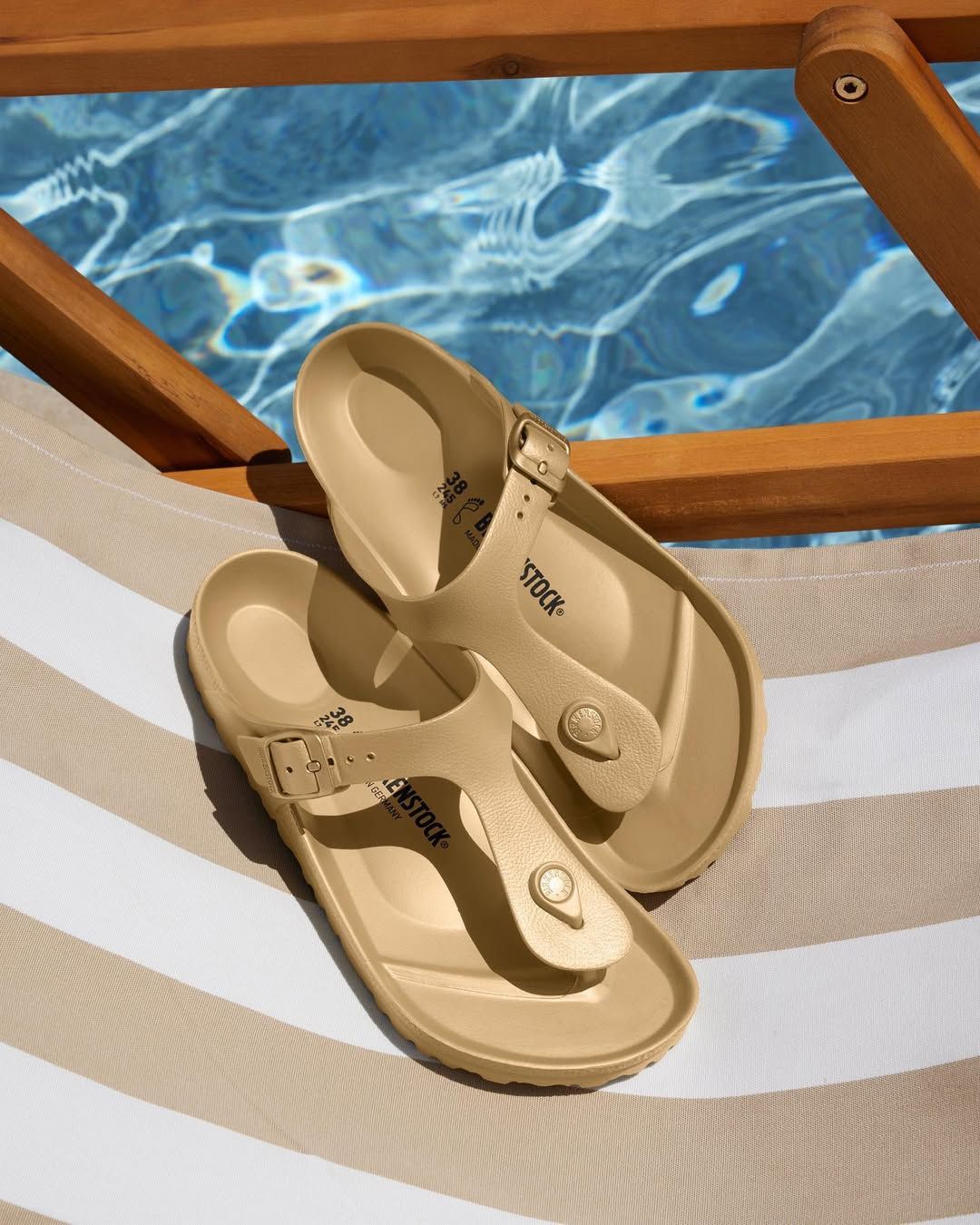 Summer Sandal Photo 0181 Creative Design Generator Genflow template preview