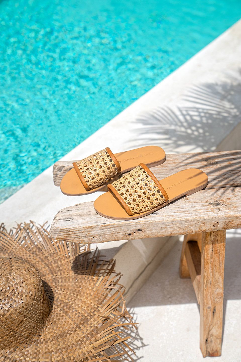 Summer Sandal Photo 0188 Creative Design Generator Genflow テンプレートプレビュー